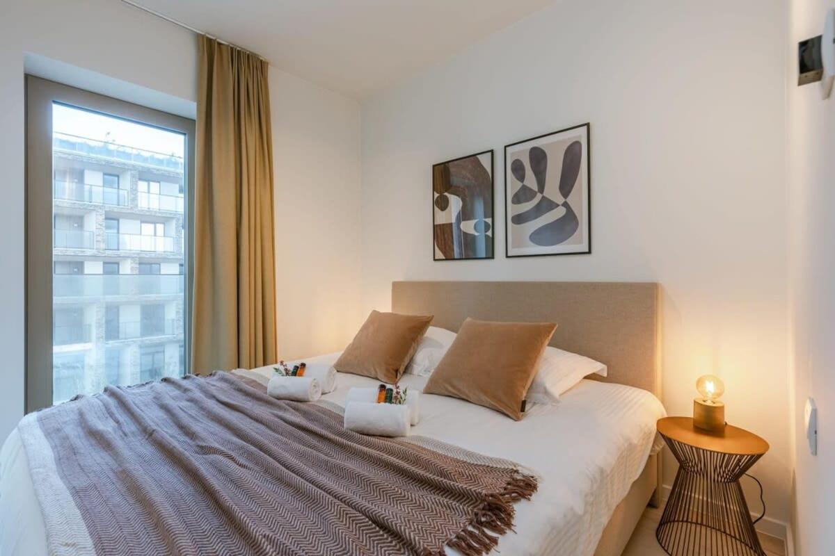 Huswell - Apartment With Terrace Close To The Sea Остенде Экстерьер фото