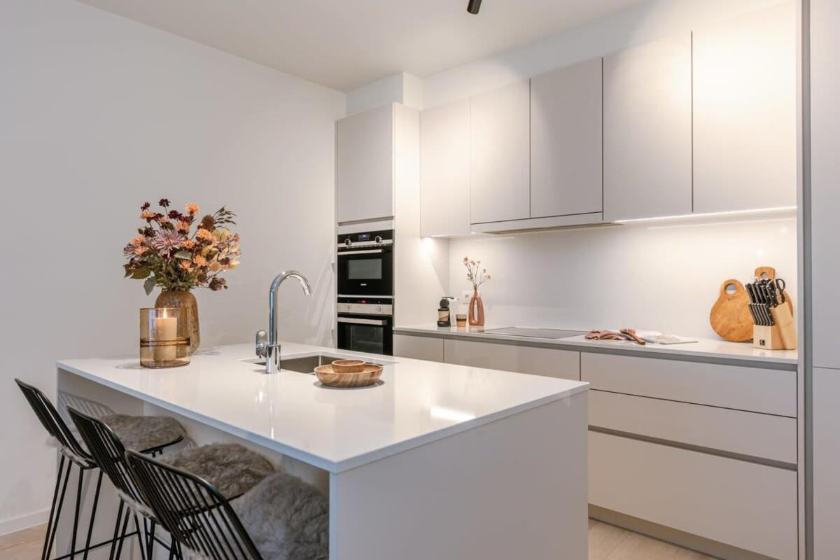 Huswell - Apartment With Terrace Close To The Sea Остенде Экстерьер фото